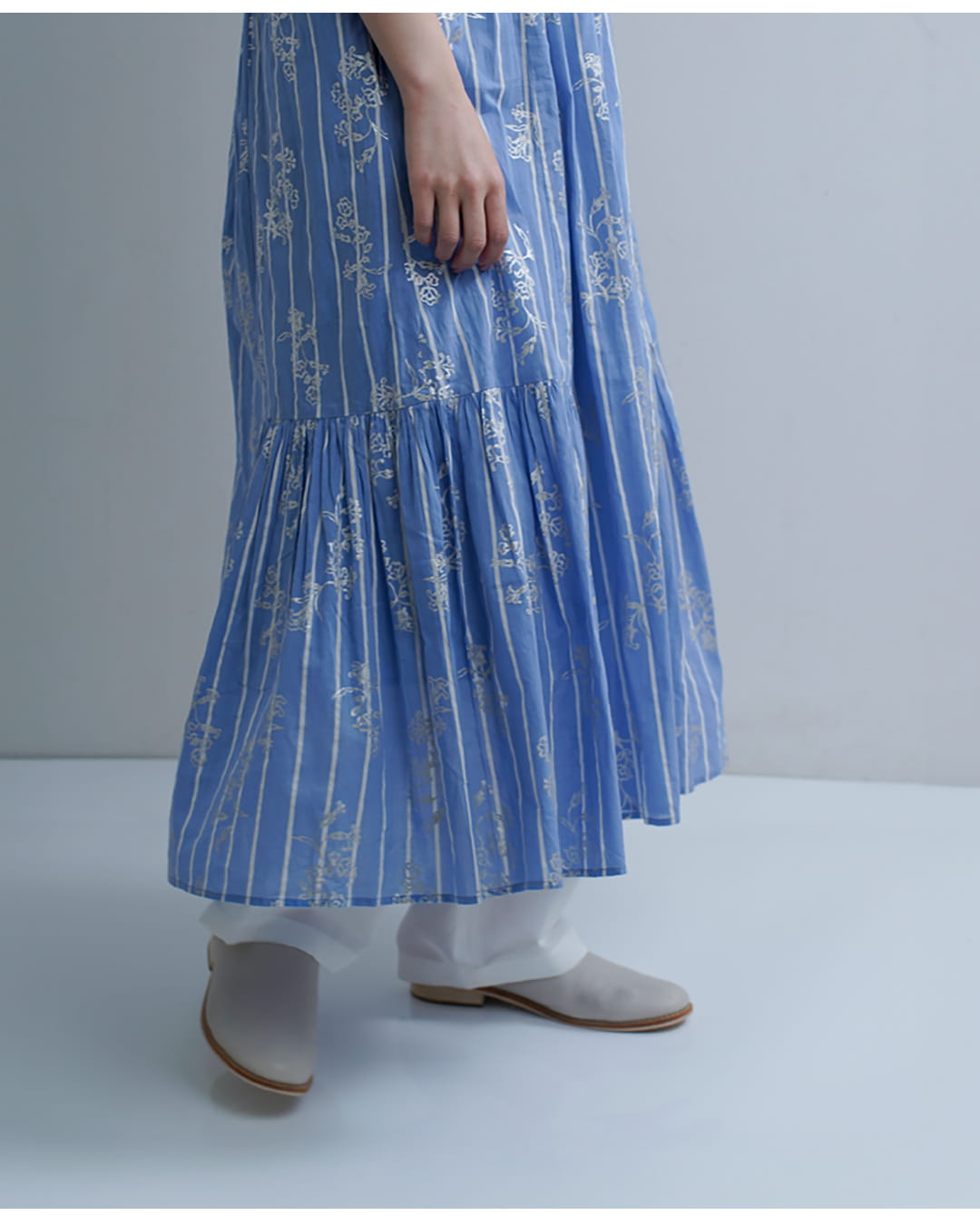 ne Quittez pasコットンボイル ストライプ アネモネ箔プリント フレンチスリーブ ドレス Cotton Voile Stripe Anemone Foil Print French Sleeve Dress 010561ws2