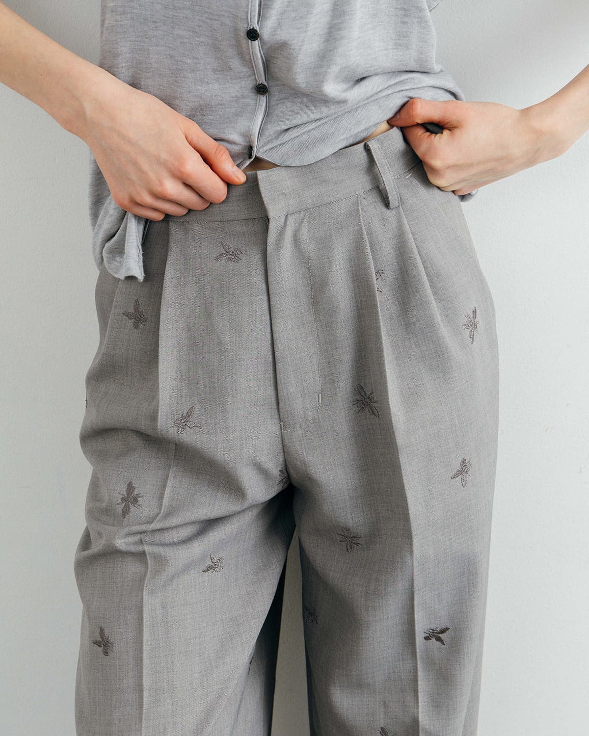 CREDONA(クレドナ)モチーフ刺繍パンツ MOTIF EMBROIDERY PANTS 1426320064-0