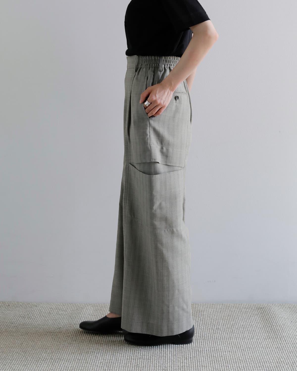 beautiful people(ビューティフルピープル)ウールシルクハーフトラックボウレッグパンツ wool silk suiting trompeloeil bowpants 1616105006