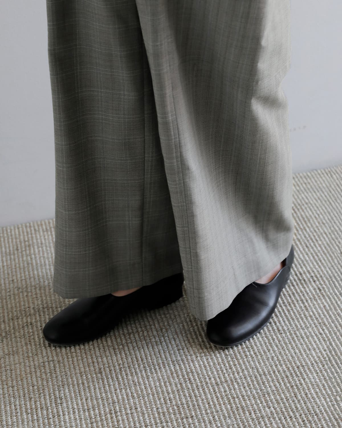 beautiful people(ビューティフルピープル)ウールシルクハーフトラックボウレッグパンツ wool silk suiting trompeloeil bowpants 1616105006