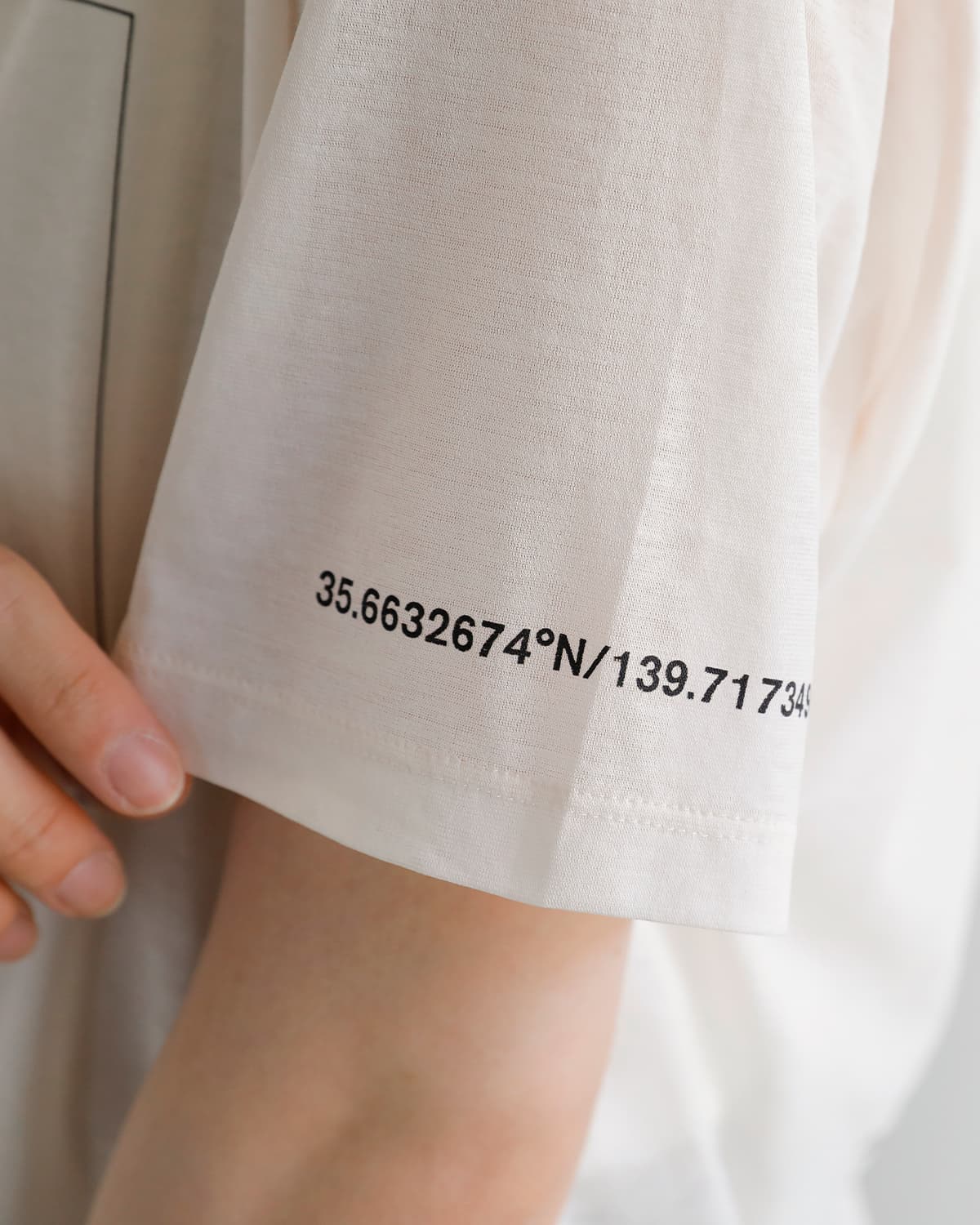 beautiful people(ビューティフルピープル)ハイゲージコットン天竺クルーネックグラフィックプリント Tシャツ 80/1 ELS 1616310026