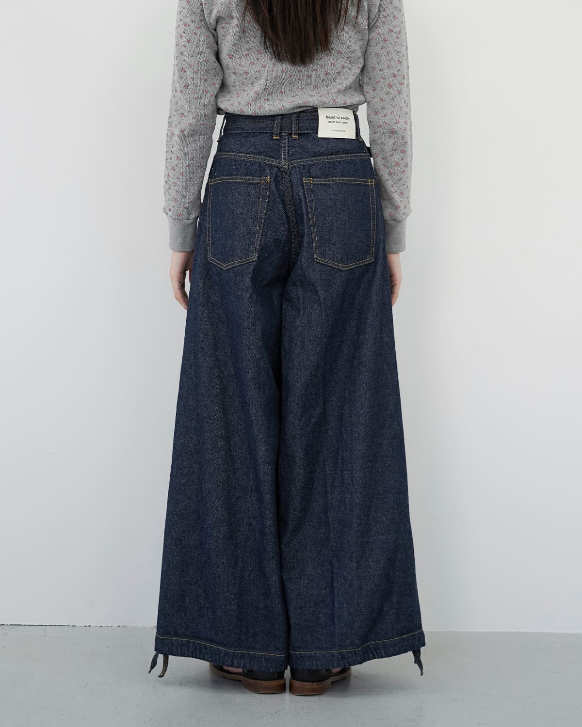 beautiful people(ビューティフルピープル)セルビッチデニムワンタックワイドパンツlefthandtwilldenimonetuckwidepants 1626105027