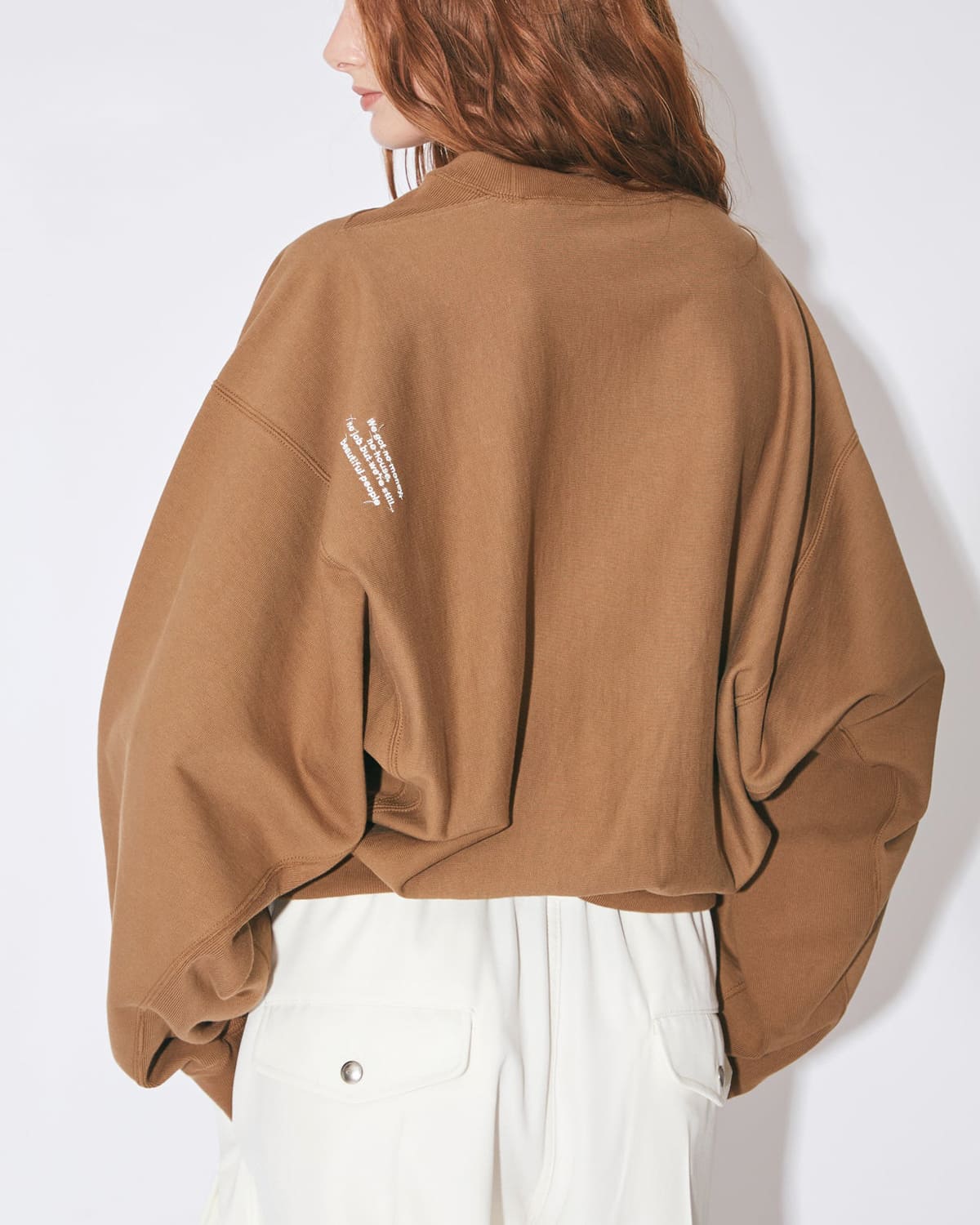 beautiful people(ビューティフルピープル)スビンコットンクルーネックスウェットシャツsuvincompactsweatYshapeTOP 1626310002