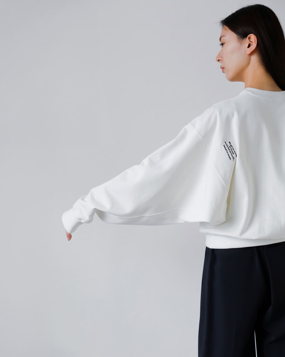 beautiful people(ビューティフルピープル)スビンコットンクルーネックスウェットシャツsuvincompactsweatYshapeTOP 1626310002