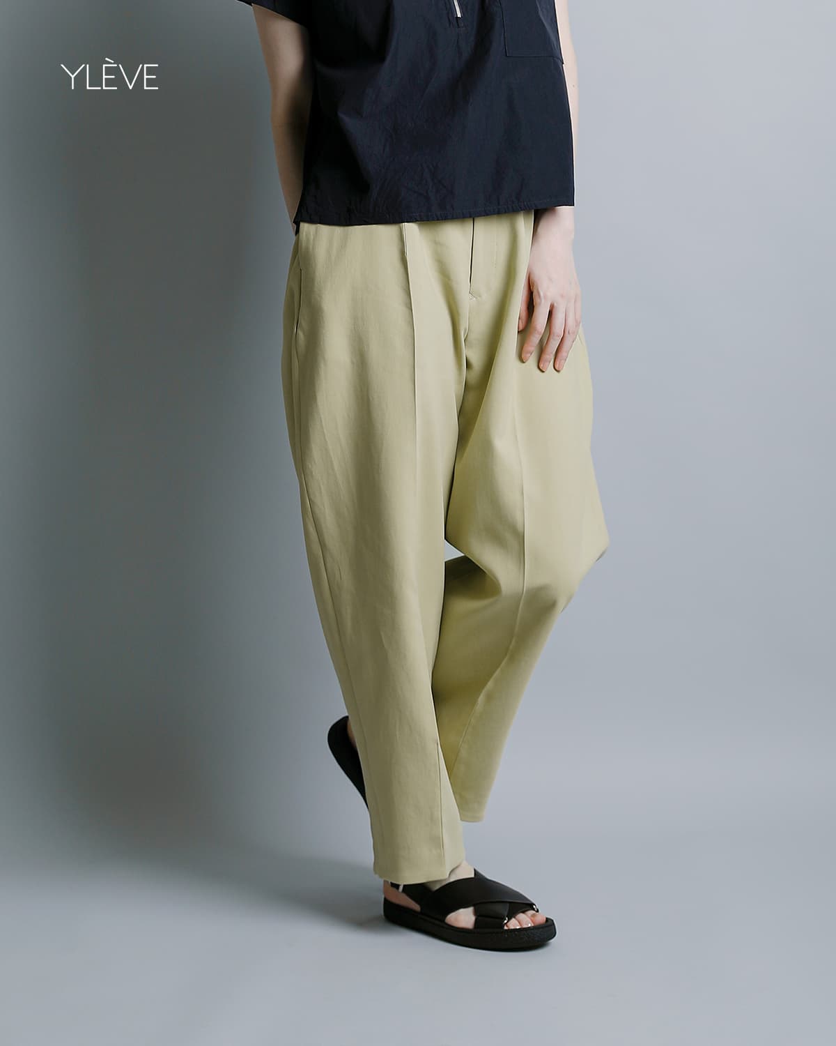 YLEVEGV�c�C���_�u���E�B�[�u �J�[�u�g���E�U�[ 100/2 GV TWILL DOUBLE WEAVE CURVED TR 168-6140060