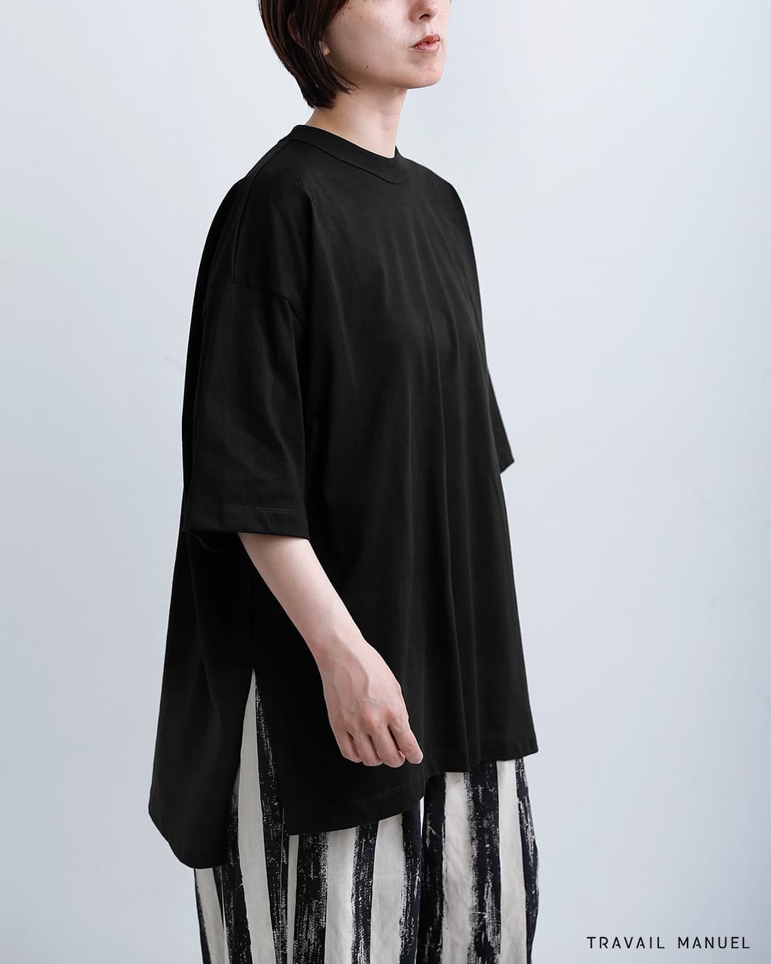 TRAVAIL MANUELコットン ミディ天竺 BIG スリット Tシャツ 2049
