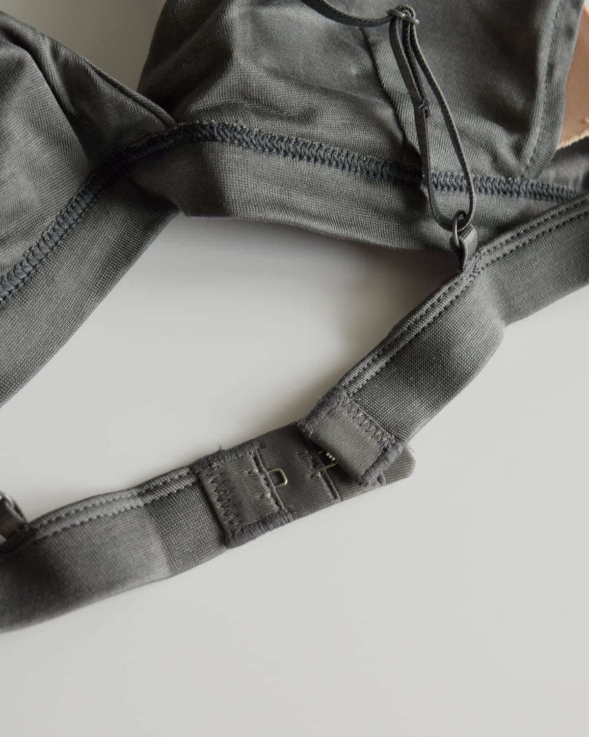 COCOONA SKINWEARシルク ノンワイヤー ブラジャー 21044
