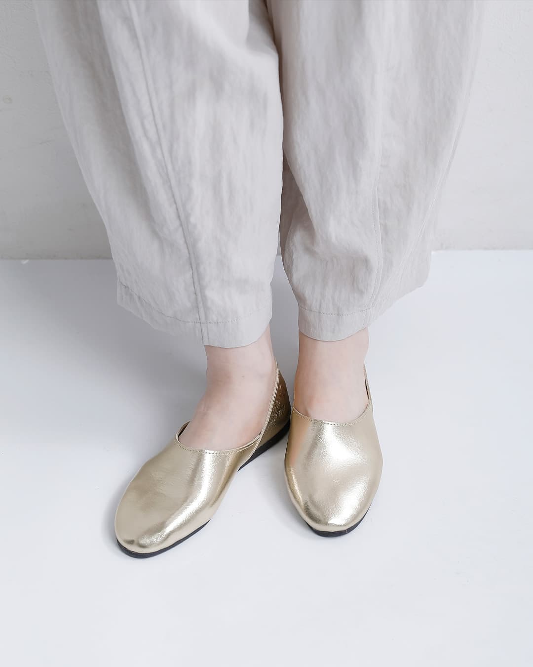 JAVERFLEX(ジャバフレックス)レザー メタリック フラットシューズ 2606028