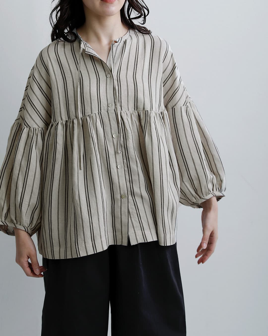 fabrique en planete terre(ファブリケ アン プラネテール)マルチストライプ 9分袖 ギャザー ブラウス 261-107