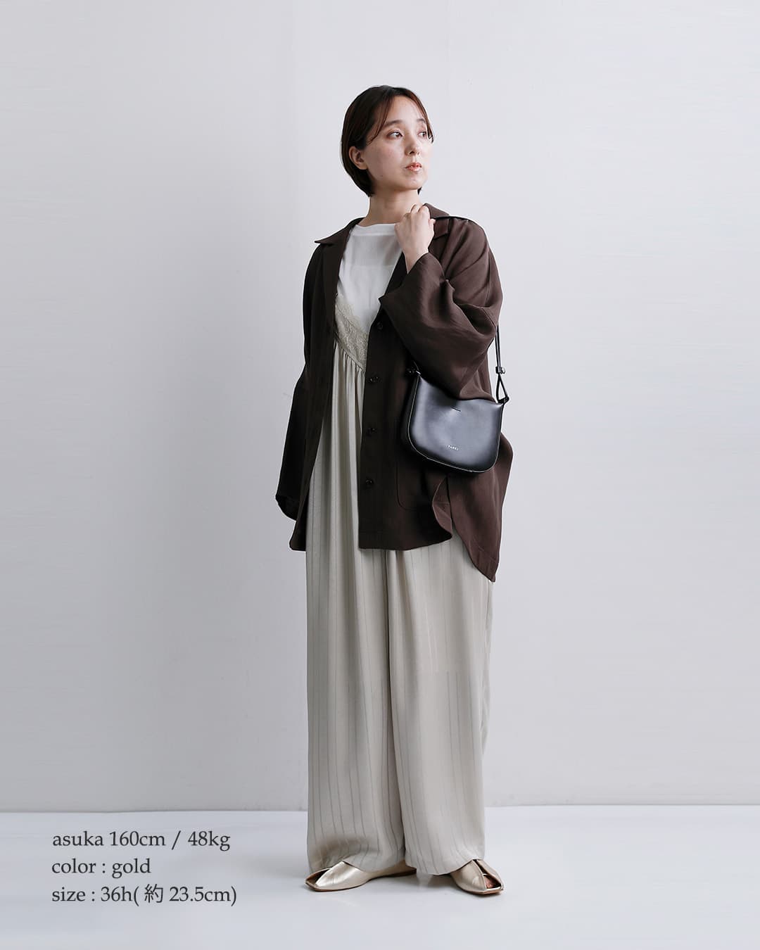 HENRI EN VARGO(ヘンリエンヴァーゴ)レザー オープントゥ パンプス “Cattleya” 261096