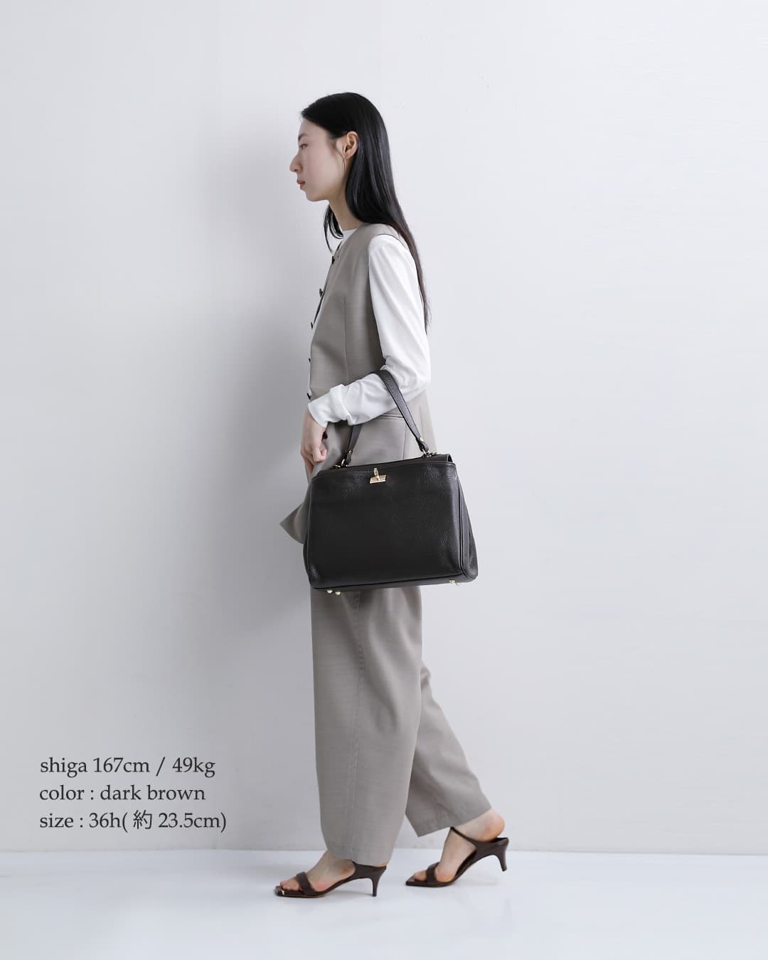 HENRI EN VARGO(ヘンリエンヴァーゴ)レザー ストラップ サンダル “May” 261136