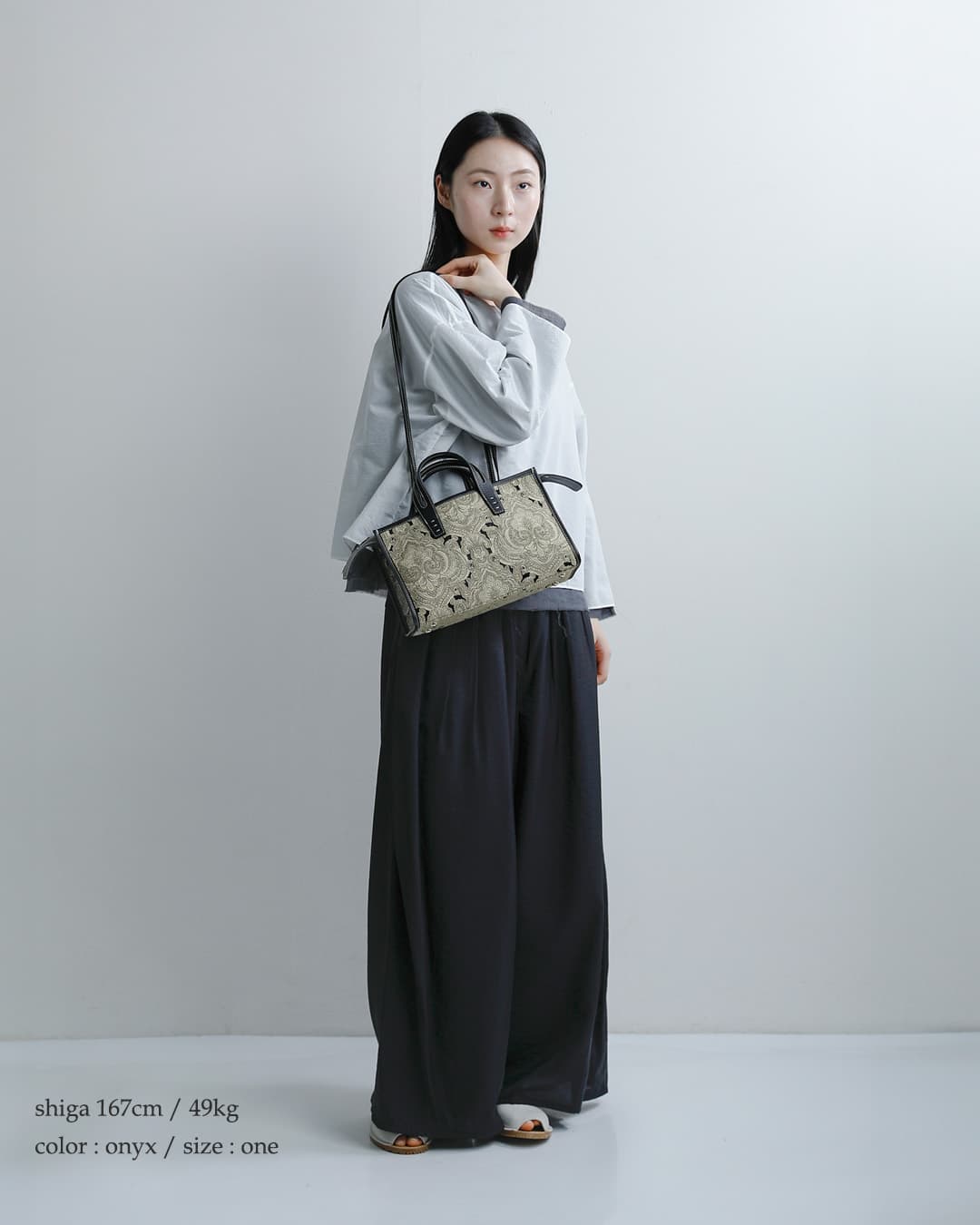 A VACATION2way スクエア トートバッグ SABRINA 26ss-a102