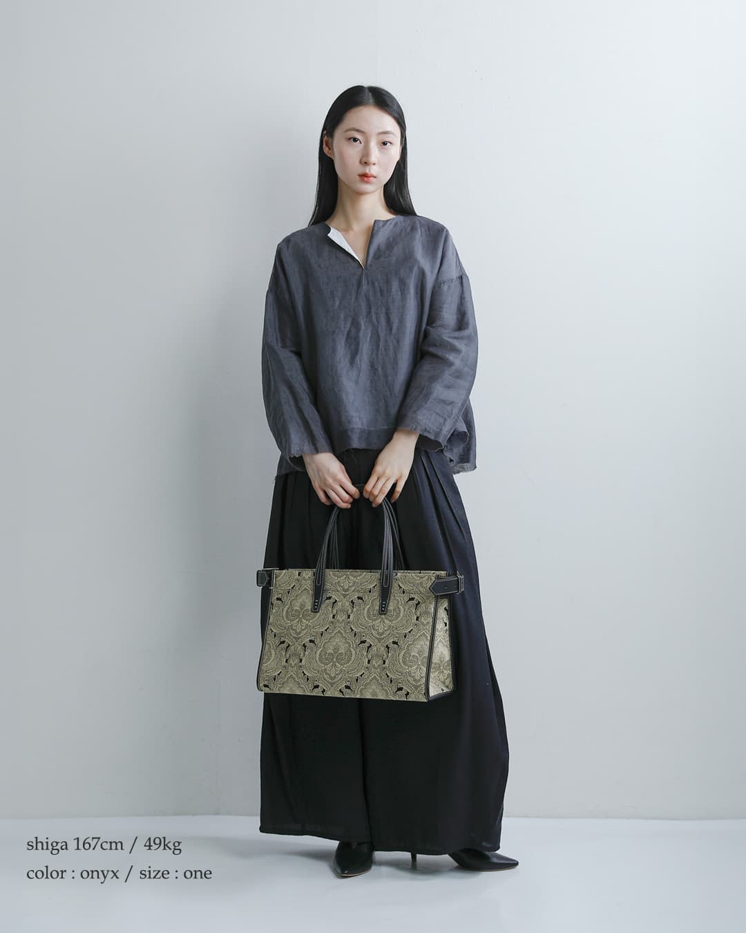 A VACATIONスクエア トートバッグ BATH 26ss-a109