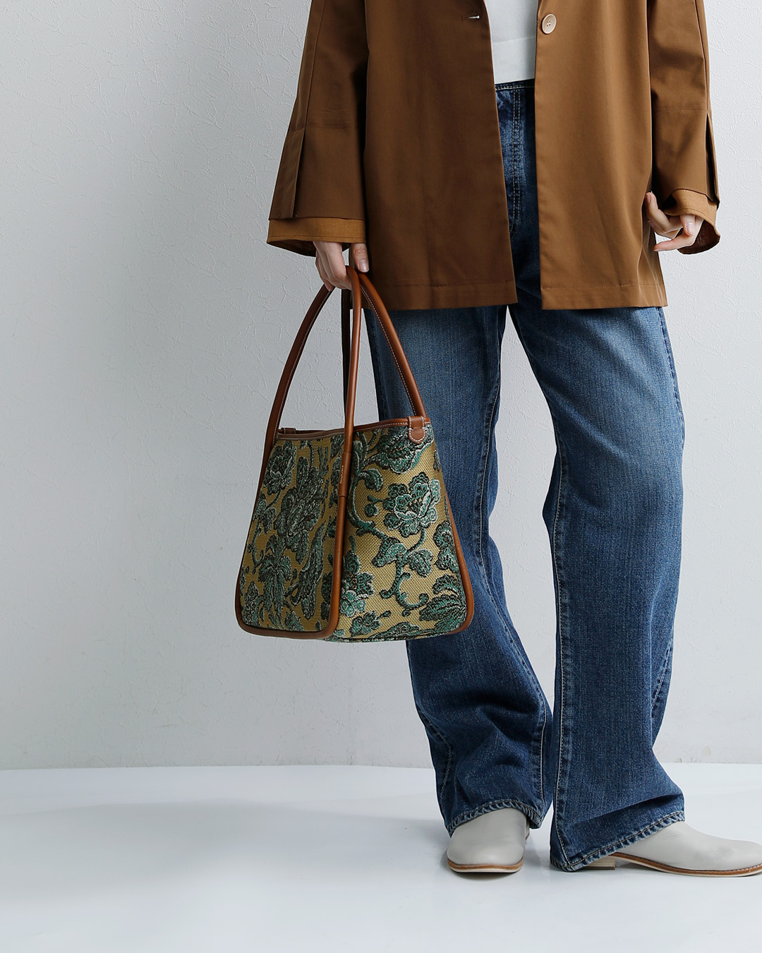 A VACATION(ア ヴァケーション)パターン トートバッグ HIPPO 26ss-a114