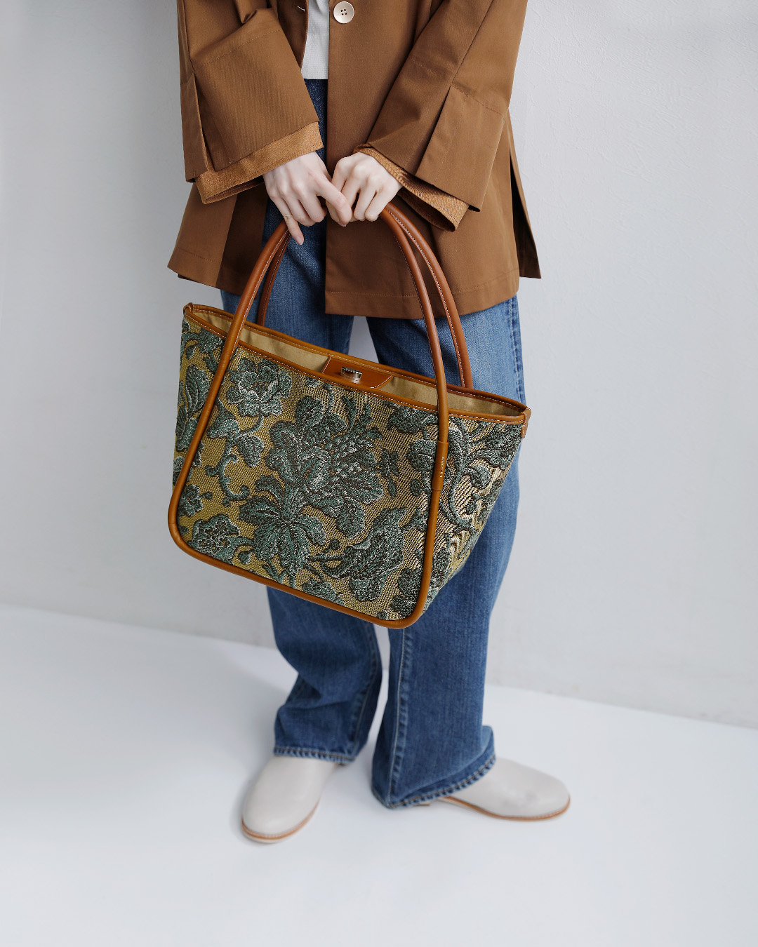 A VACATION(ア ヴァケーション)パターン トートバッグ HIPPO 26ss-a114