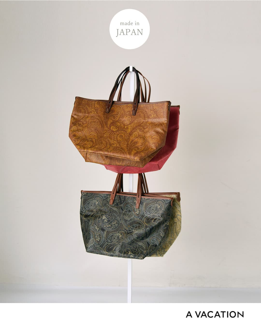 A VACATIONペイズリー トート バッグ ROAM 26ss-a116