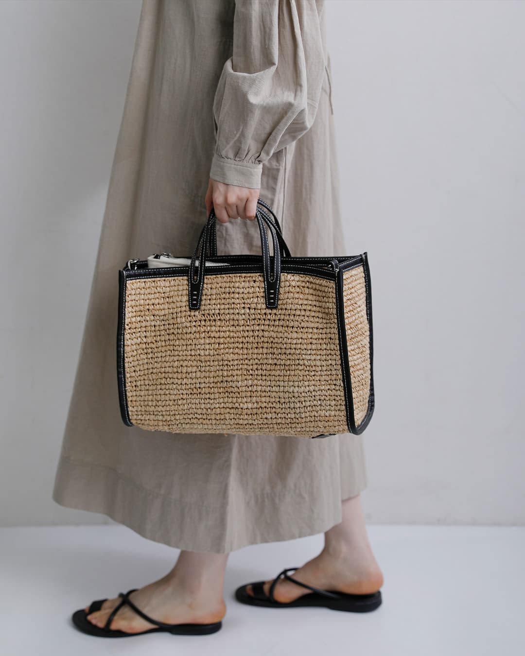 A VACATION(ア ヴァケーション)ラフィア 2way ショルダーバッグ BREAD M RFA 26ss-a120