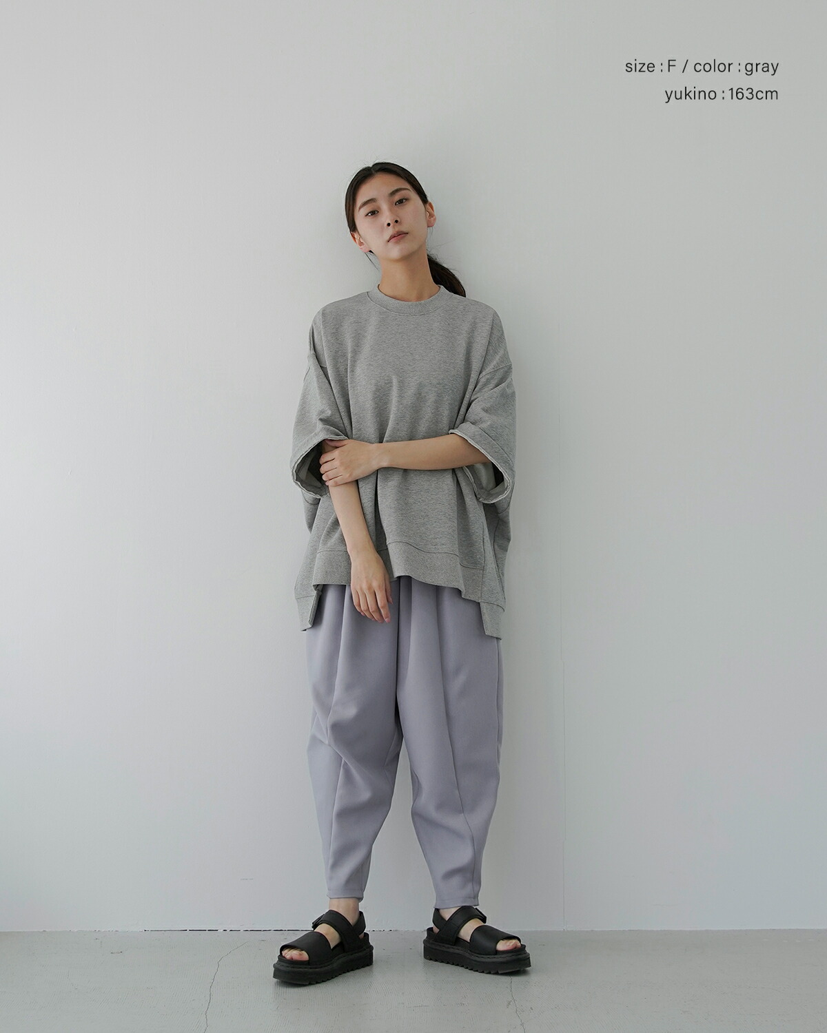 FLOWER(フラワー)スイッチングワイドスウェットシャツ “Switching wide sweat shirt” 26ssf006