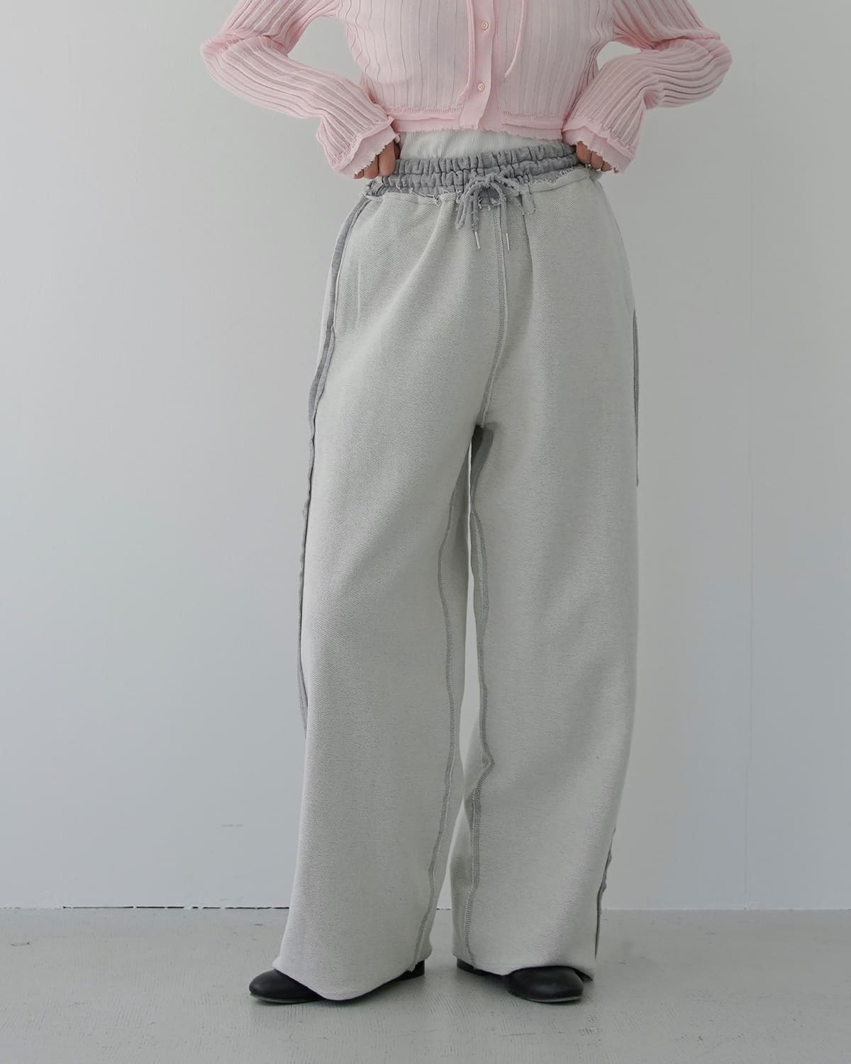 FLOWER(フラワー)リバースサイドスウェットパンツ “Reverse side sweat pants” 26ssf007