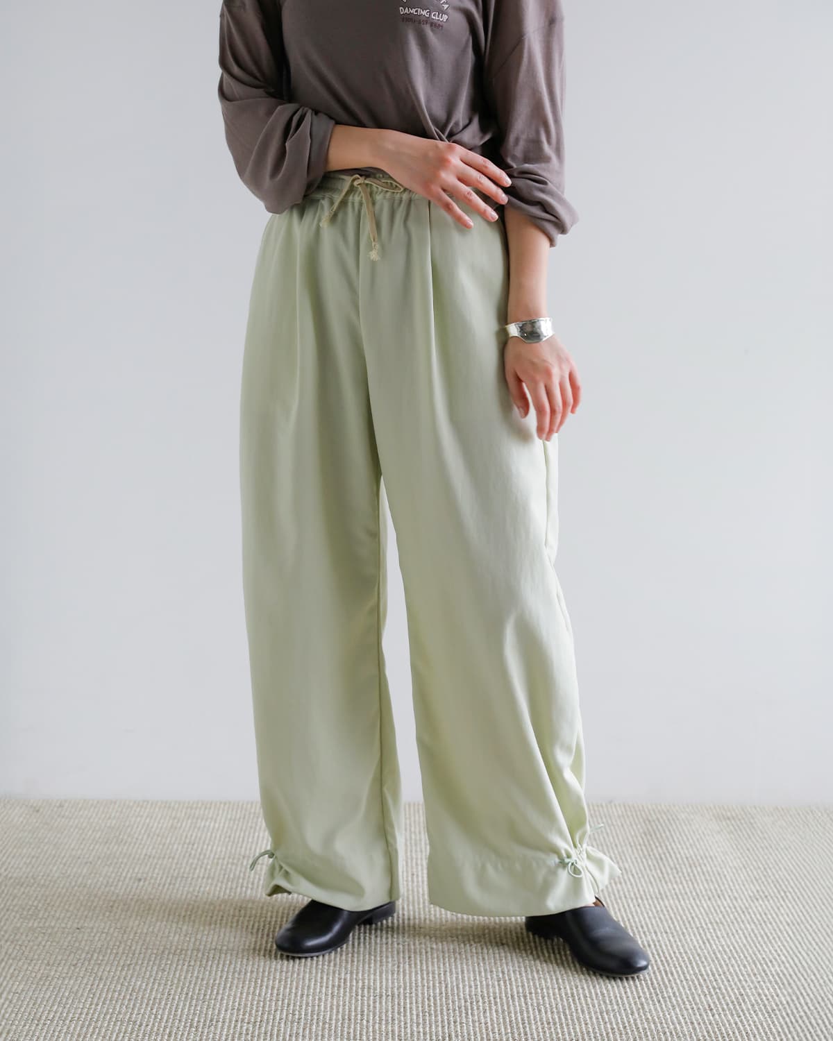 FLOWER(フラワー)ウエストタックイージー パンツ “Waist tack easy pants” 26ssf019