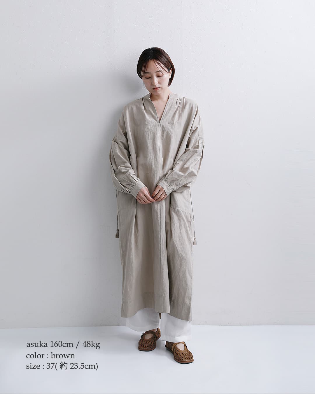 GRAIN(グレイン)カウレザー レースデザイン ストラップフラットシューズ 26ssgr009