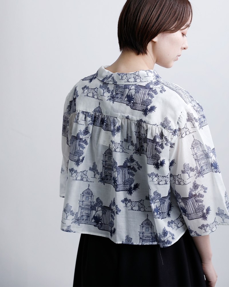 bon vieux temps(ボンビュータン)コットンローン オリジナルプリント シャツカラー ハーフスリーブ ブラウス 31199