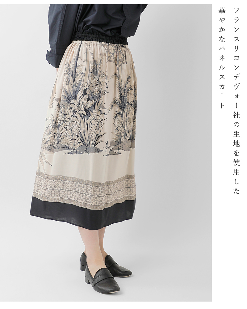 bon vieux temps(ボンビュータン)FabricbyDEVEAUXレーヨンパネル柄スカート47127