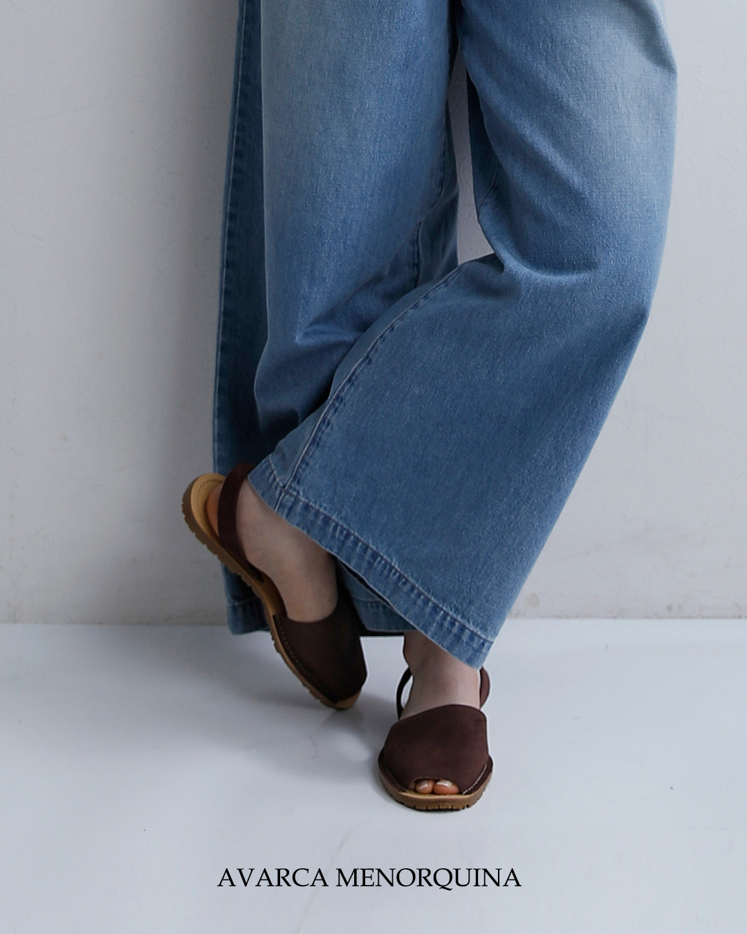 AVARCA MENORQUINAスエードレザー バックストラップ フラットサンダル 500-ante