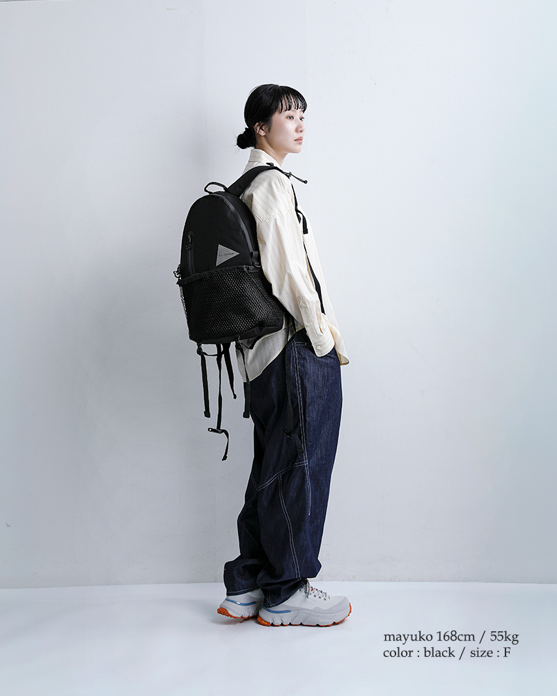 and wander(アンドワンダー)PE/CO20LデイパックPE/CO20Ldaypack574-5985223