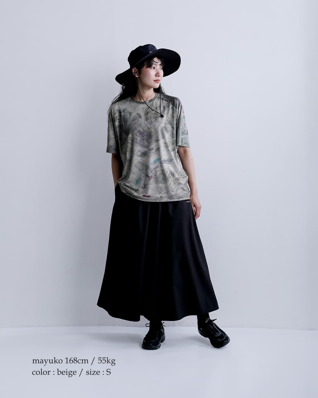 and wanderグラフィック 半袖Tシャツ ALTRA×and wander graphic SS T 574-6164502