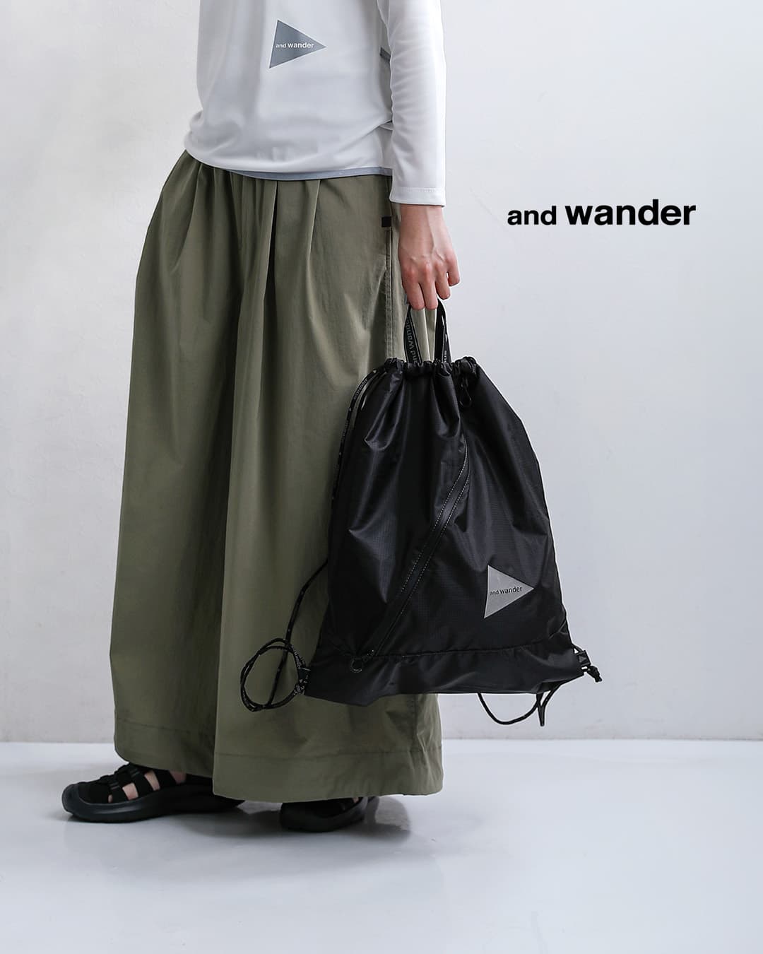 and wanderクリスピーリップ ドローストリングバッグ crispy rip drawstring bag 574-6985152