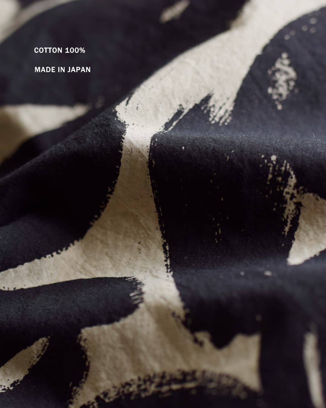 HAVERSACK(ハバーサック)ブラッシュドフラワープリント Vネックシャツ 622629