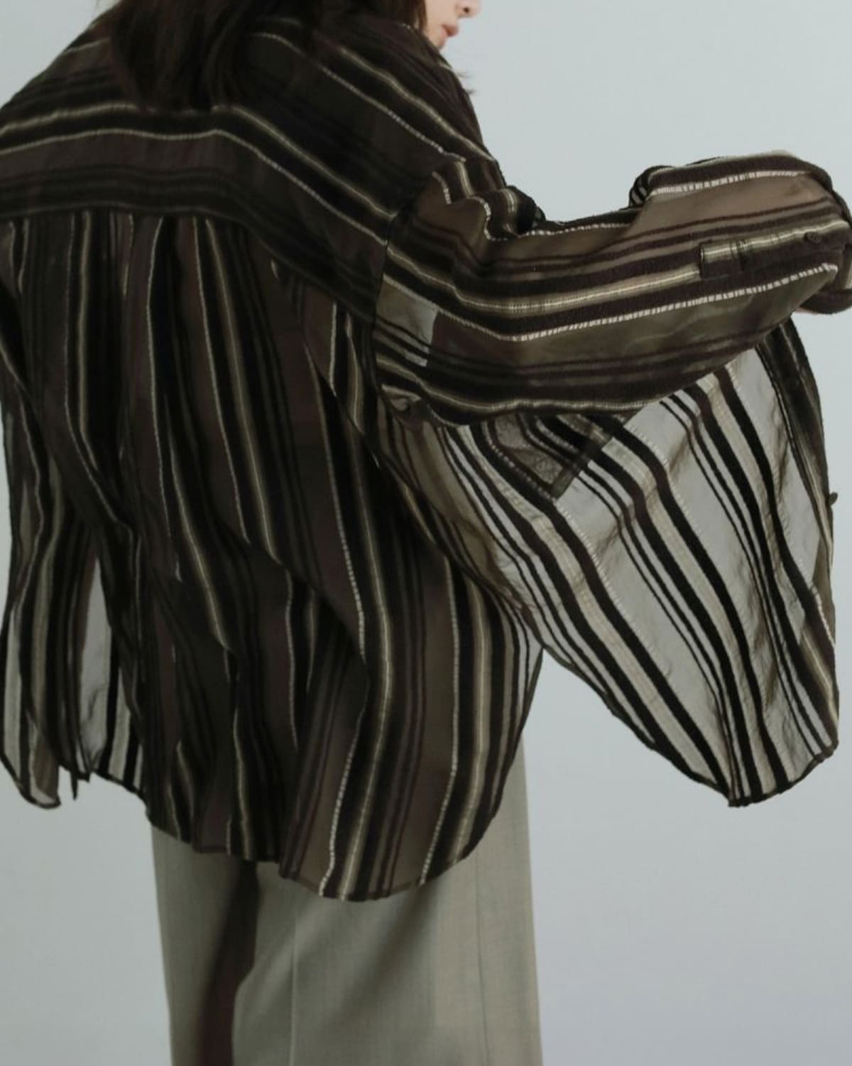 anuke(アンヌーク)シアーストライプオーバーシャツSheerStripeShirt 62520424