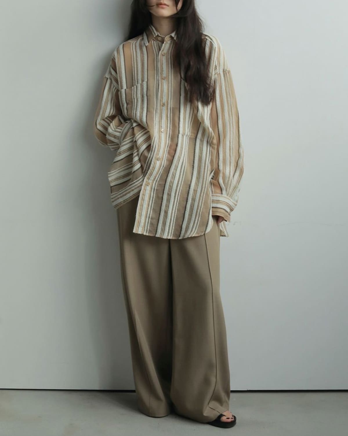 anuke(アンヌーク)シアーストライプオーバーシャツSheerStripeShirt 62520424