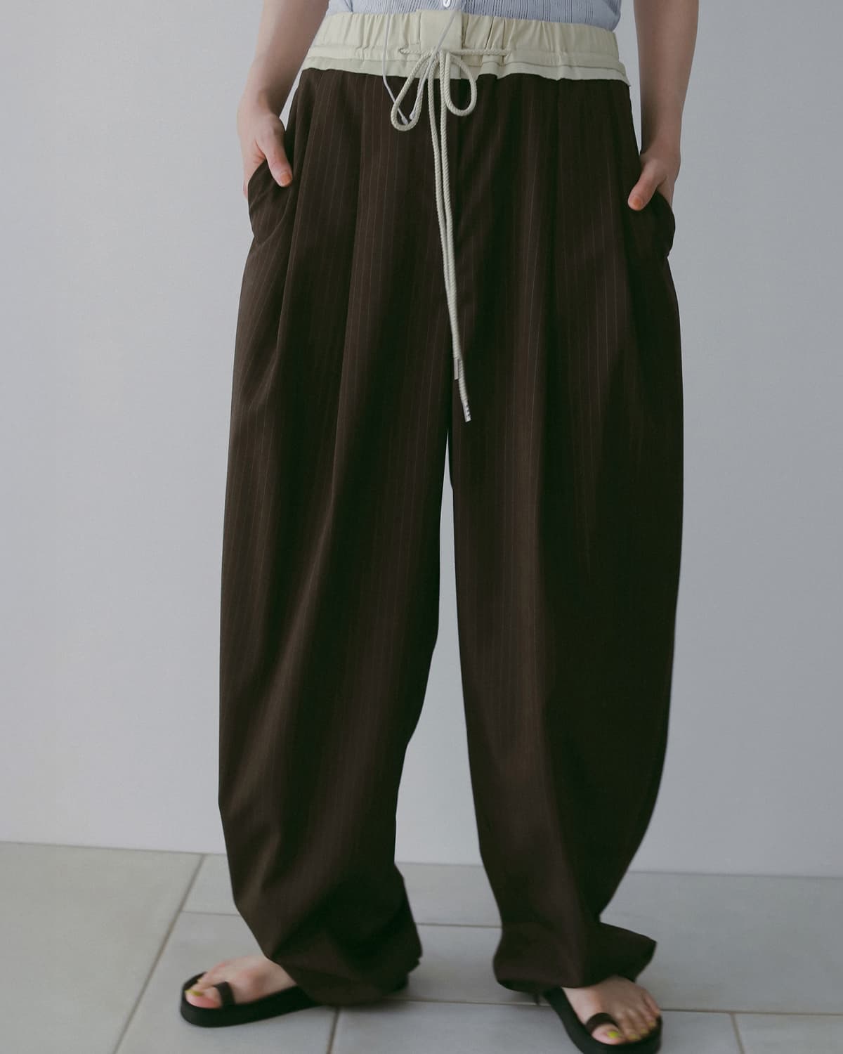 anuke(アンヌーク)バイカラー ストライプパンツ Bicolor Stripe Pants 62610713