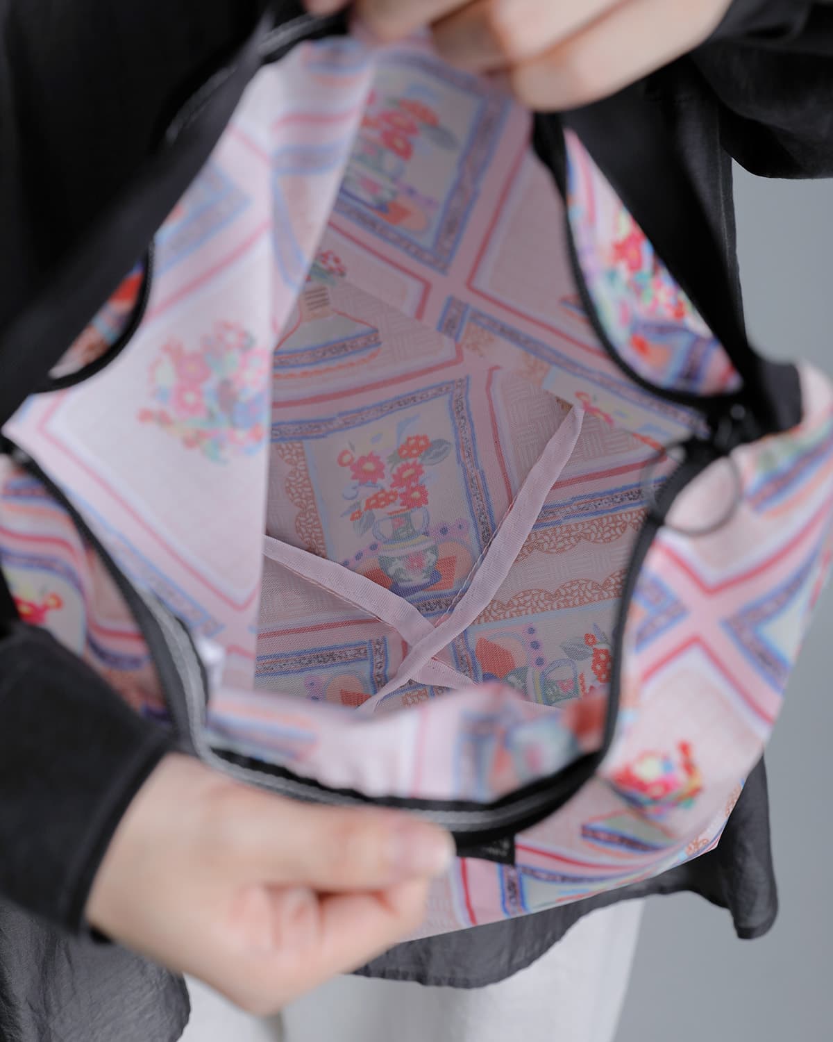 BAG’n’NOUNフラワーパターン トートバッグ “O/S MINI FLOWER” 70021066