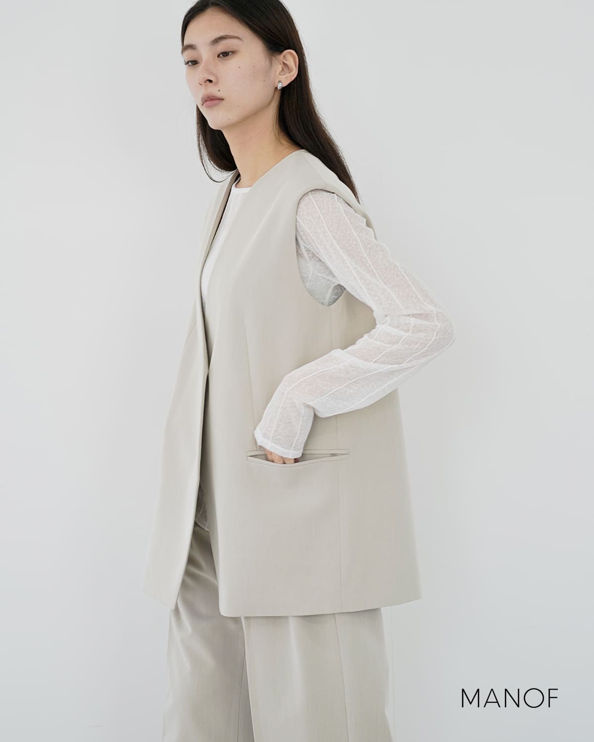 MANOF(マノフ)カラーレス ジレ80103-0413