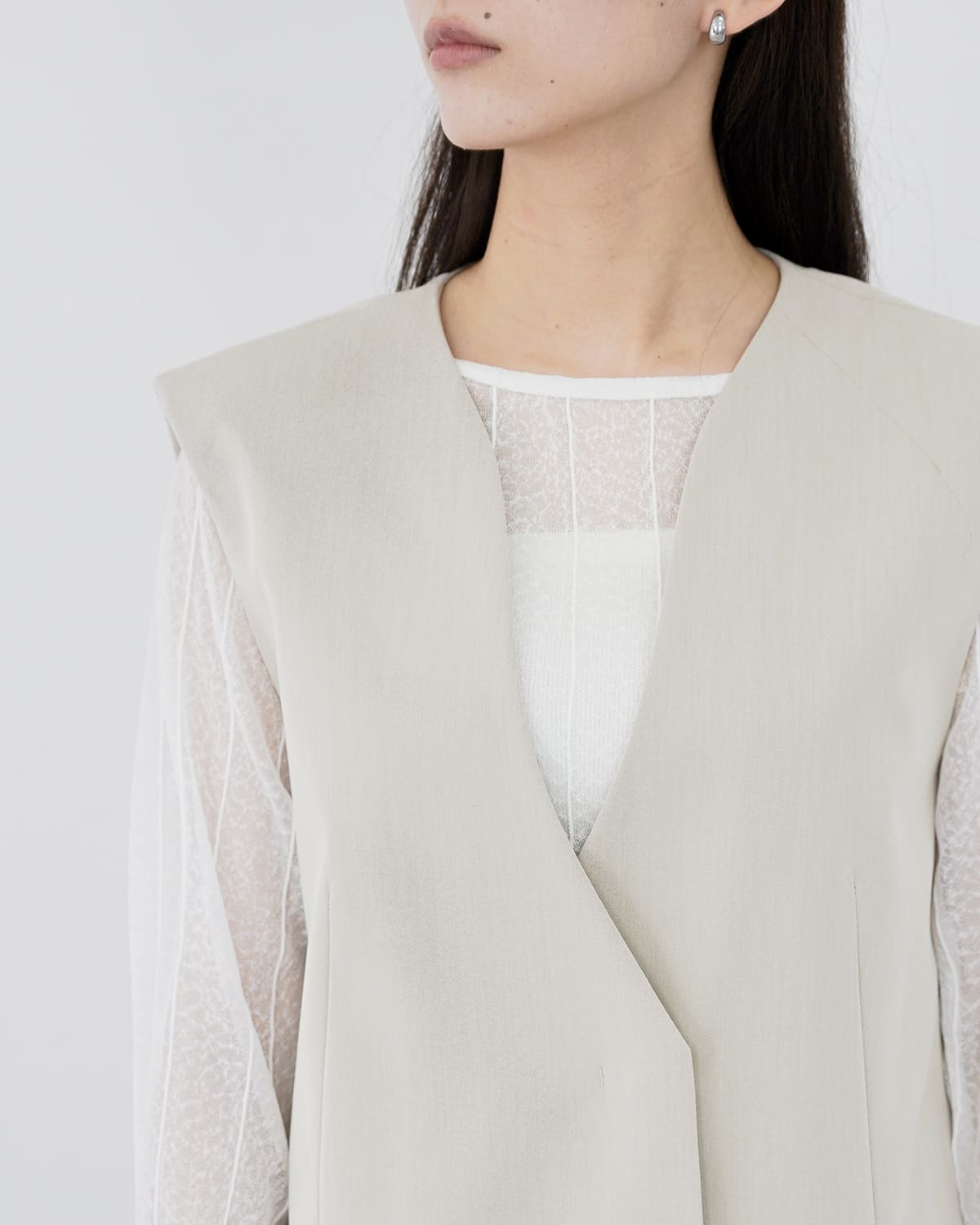 MANOF(マノフ)カラーレスジレ 80103-0413