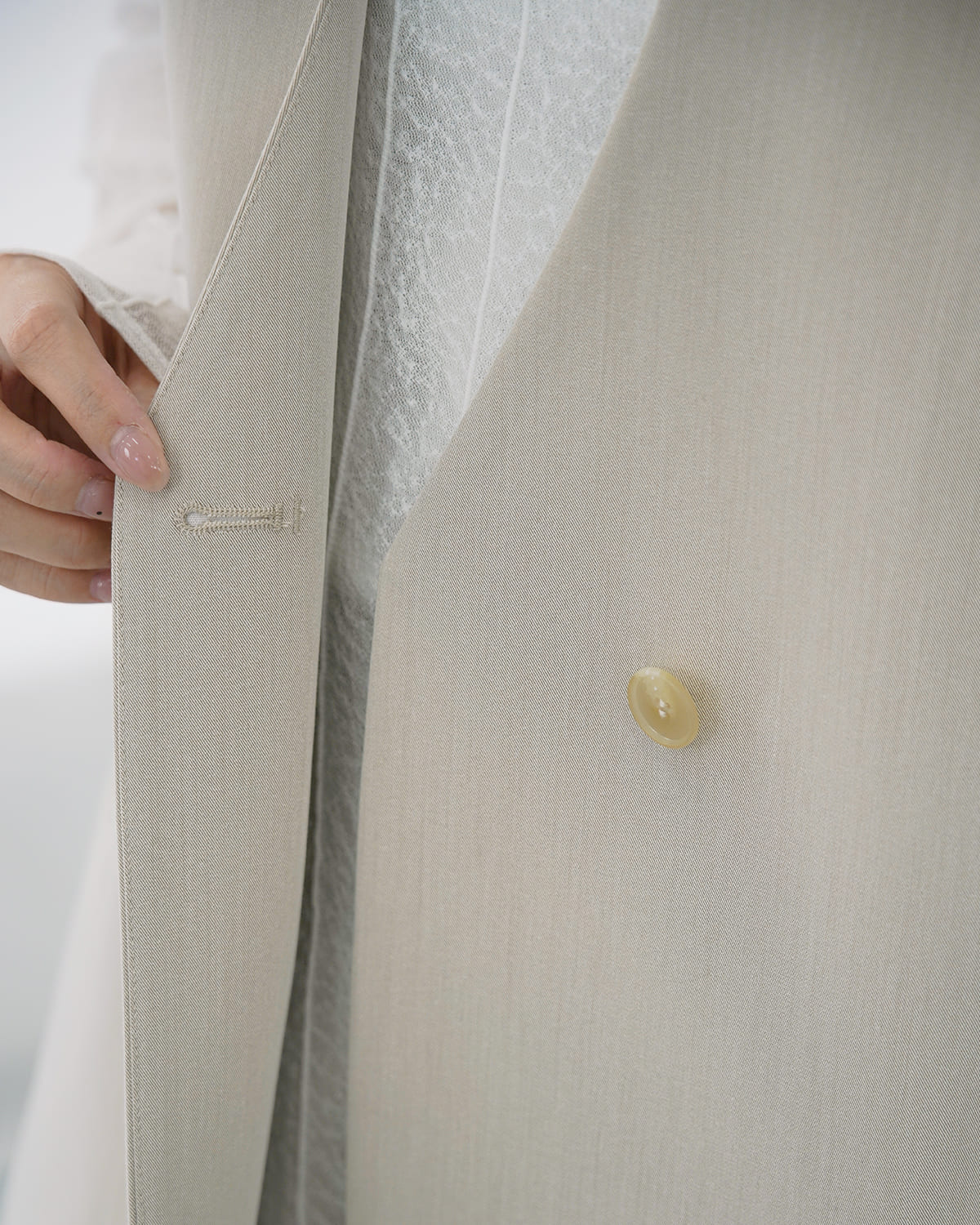 MANOF(マノフ)カラーレスジレ 80103-0413