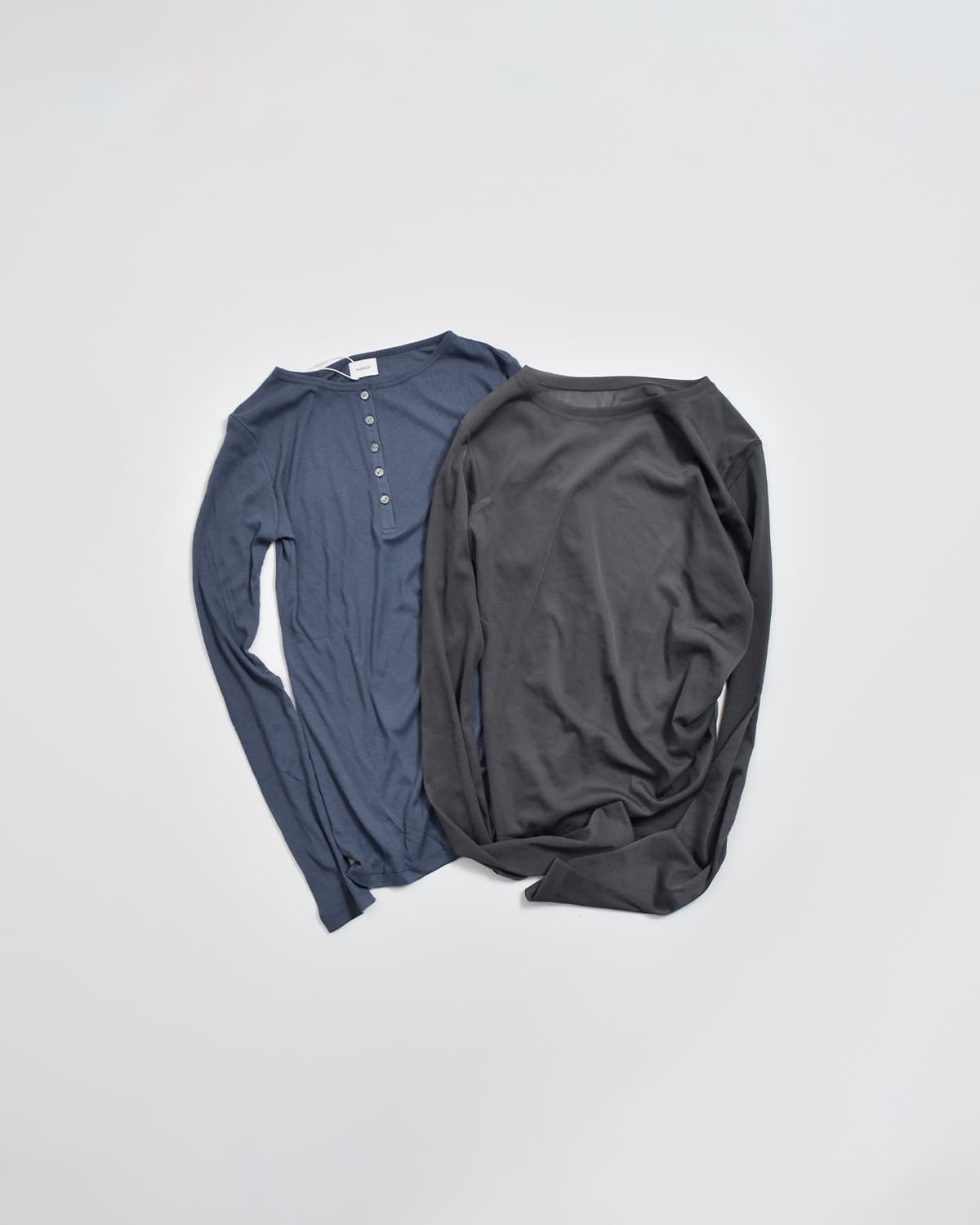 MANOF(マノフ)シアー レイヤードカットトップス 80105-1043