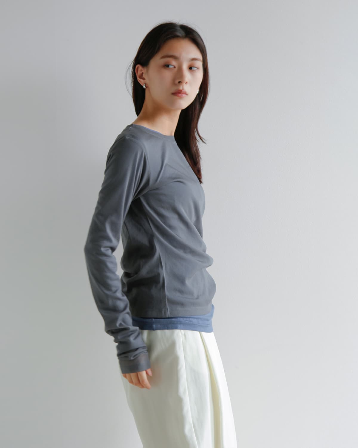 MANOF(マノフ)シアー レイヤードカットトップス 80105-1043