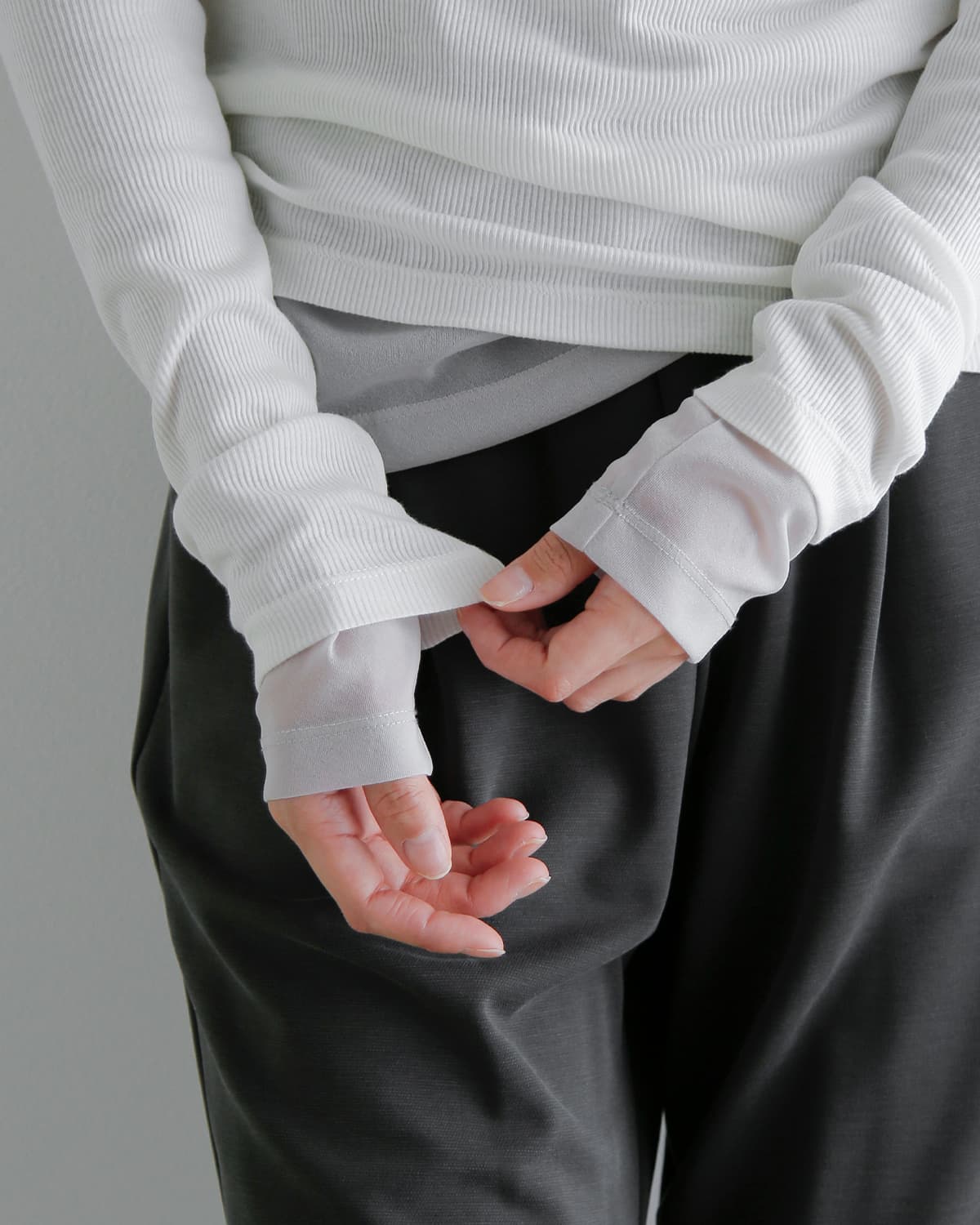 MANOF(マノフ)シアー レイヤードカットトップス 80105-1043