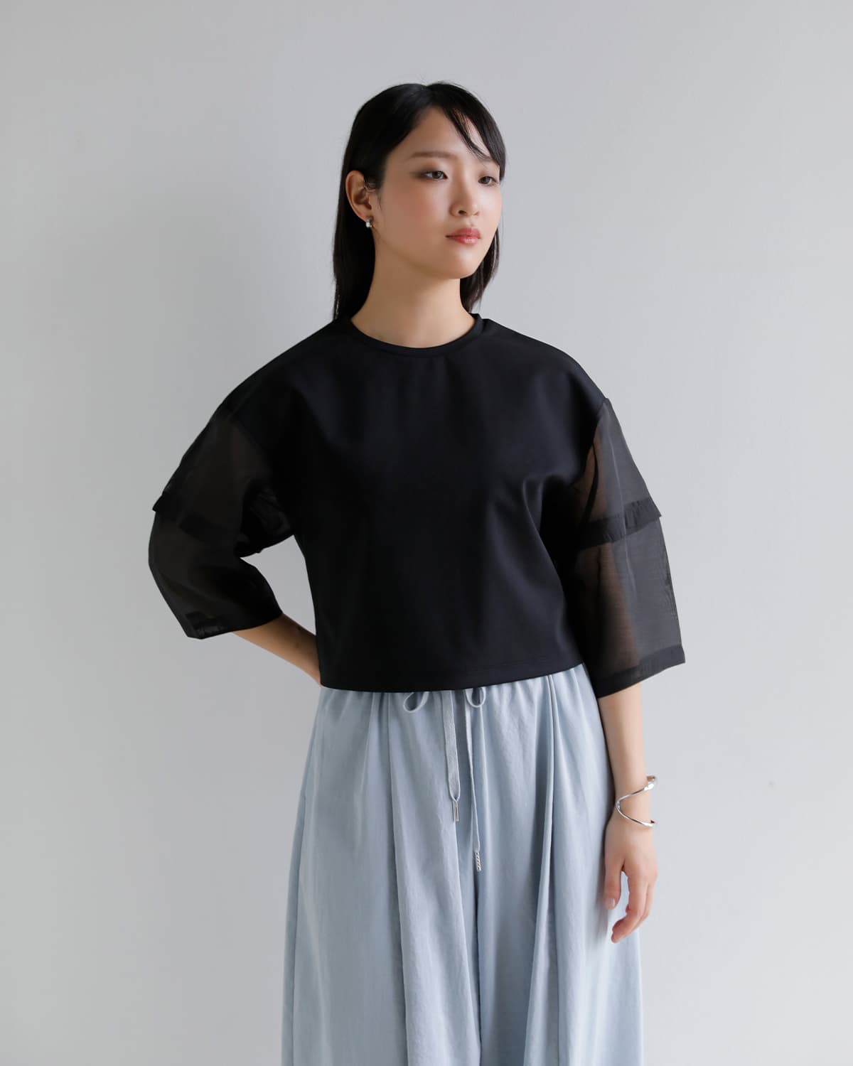 MANOF(マノフ)シアースリーブカットトップス 80105-1063