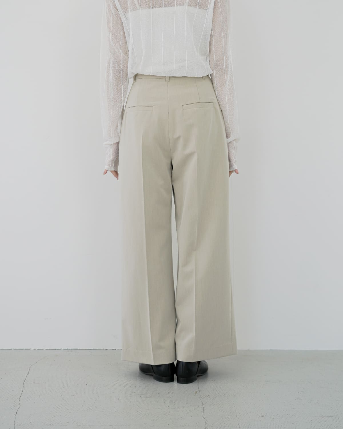 MANOF(マノフ)ベルト付きタックインワイドパンツ 80110-7043