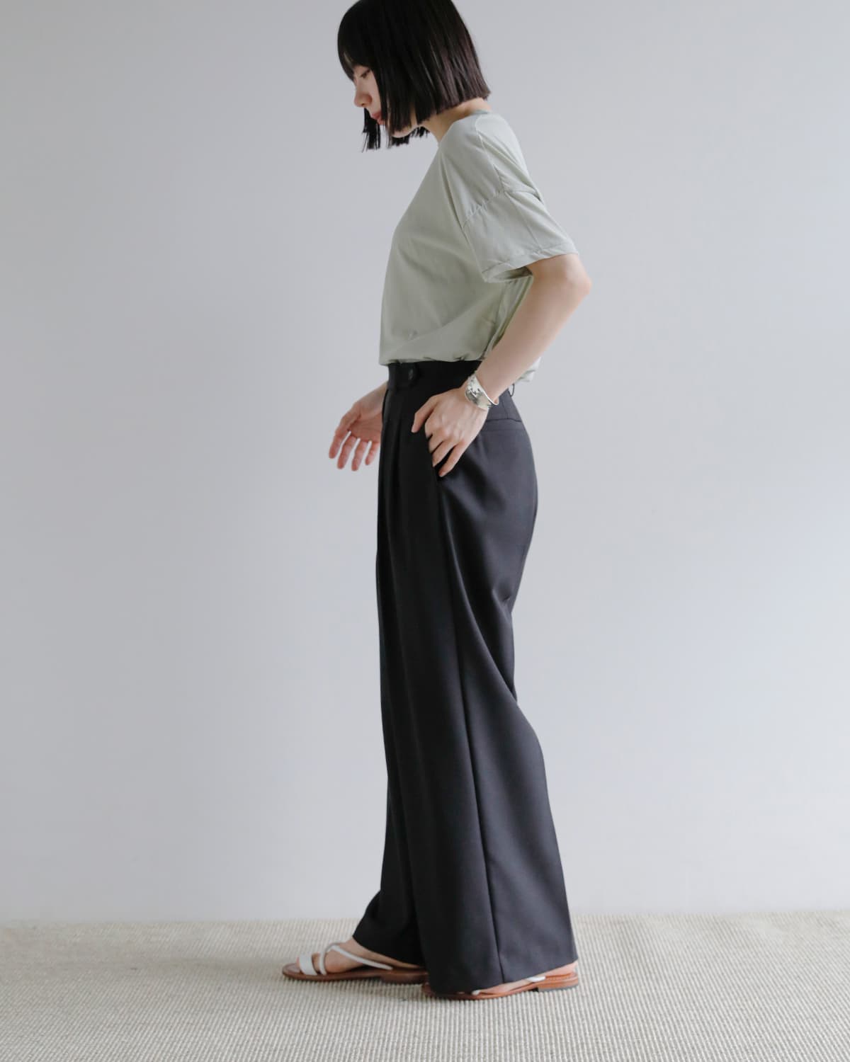 MANOF(マノフ)タックワイドパンツ 80110-7103