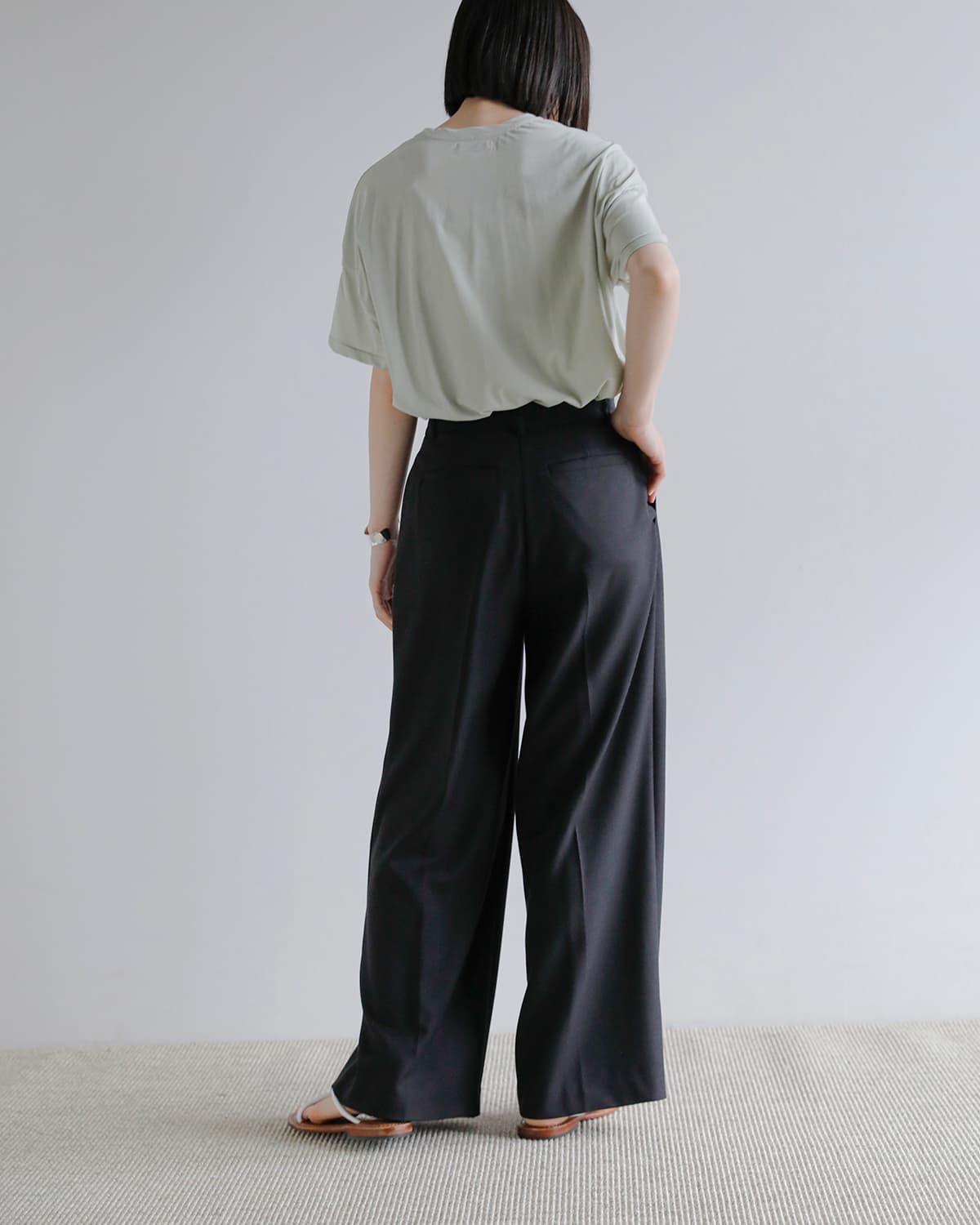 MANOF(マノフ)タックワイドパンツ 80110-7103