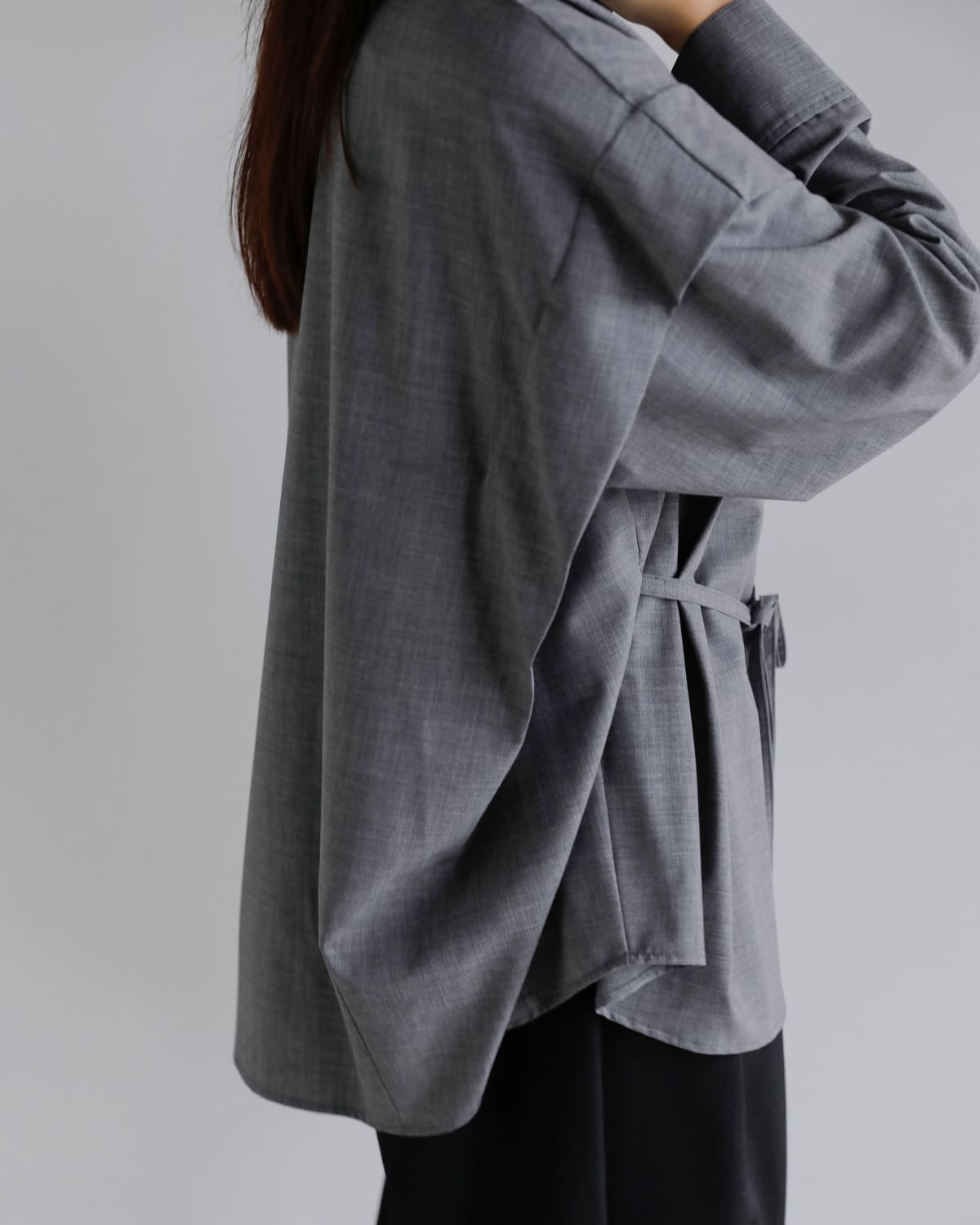 MANOF(マノフ)ショルダー タックシャツ 80122-4033