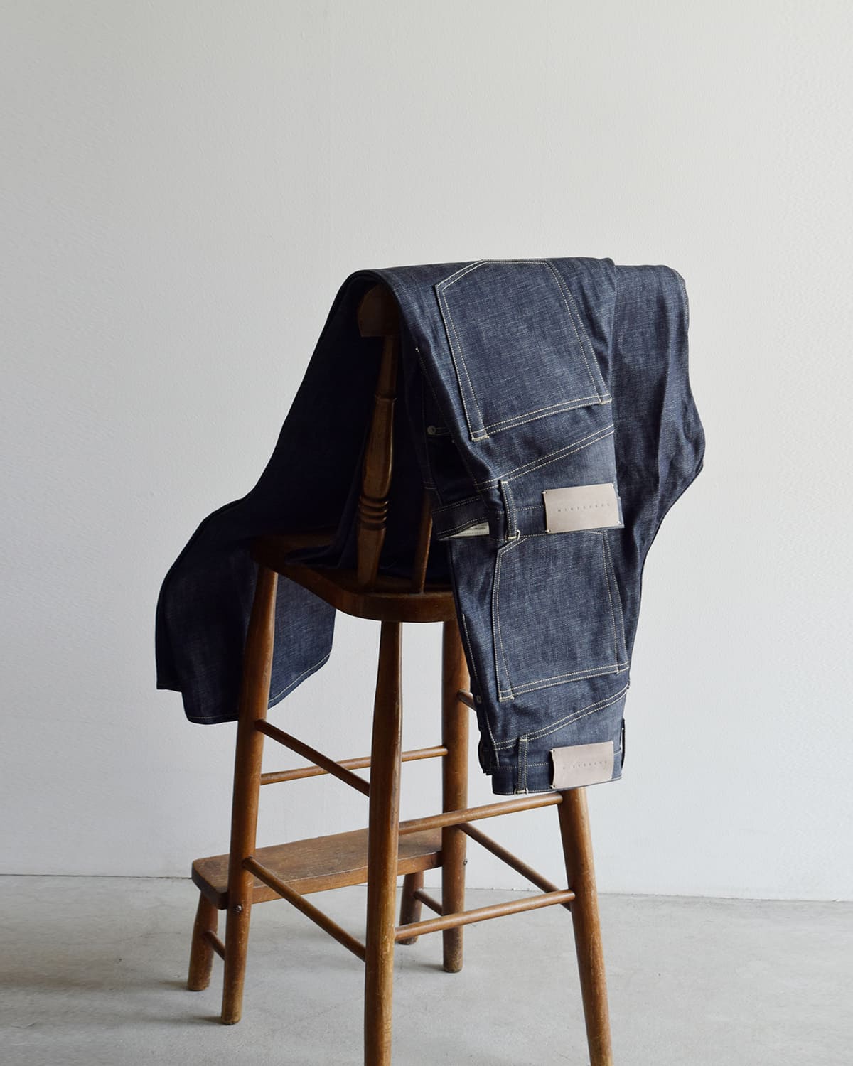 KURO(クロ)ストラクチャー デニムパンツ STRUCTURE 964233