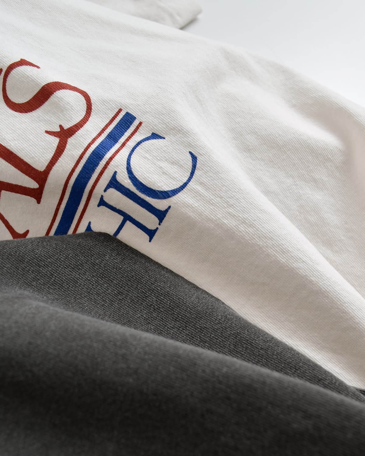 KURO(クロ)ラウンドシェイプダイプリント Tシャツ 17/- ROUND SHAPE DYED TEE K＆R-Kitsch＆Royals 964274