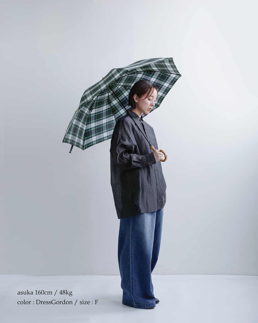 Traditional Weatherwear(トラディショナルウェザーウェア)ミニ バンブーハンドル 撥水 UVカット加工 晴雨兼用 長傘 “UMBRELLA BAMBOO LITE” a261slggo0260pe